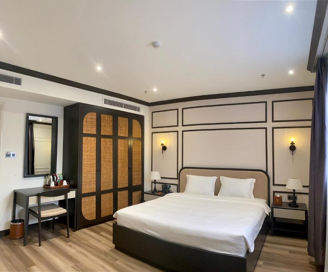 Hotel Khach San Robin Gia Nghĩa Exterior foto