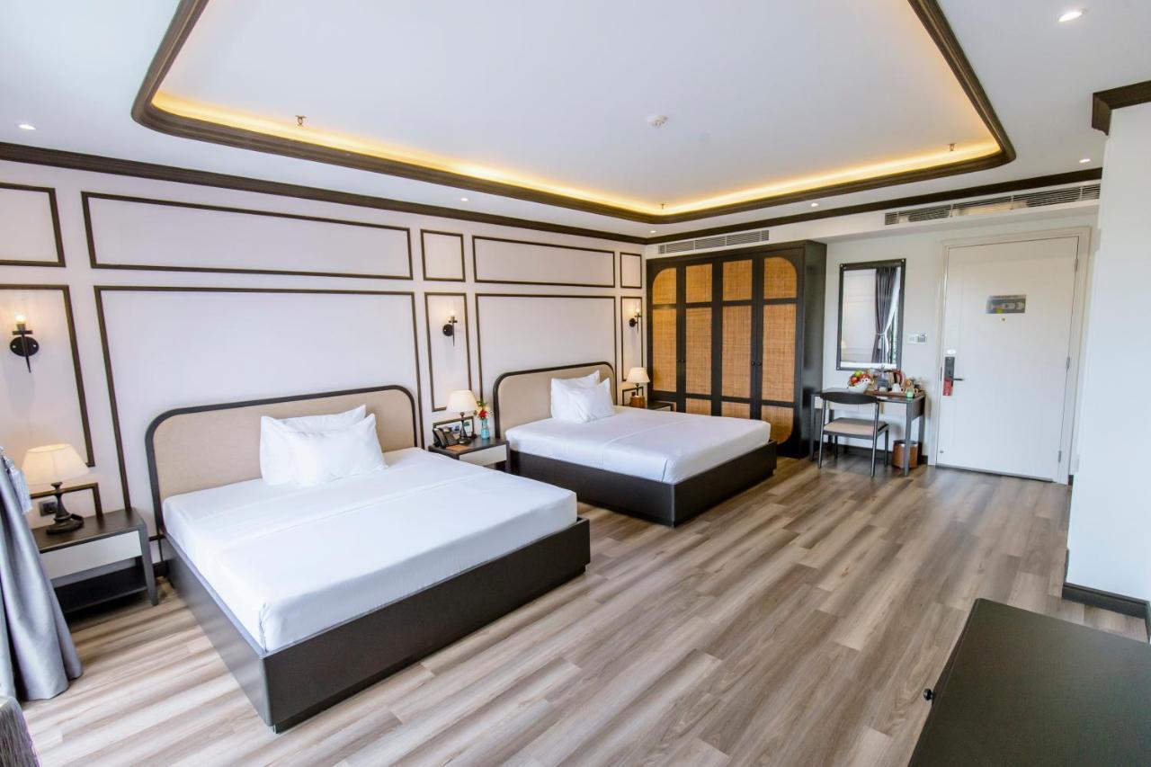 Hotel Khach San Robin Gia Nghĩa Exterior foto