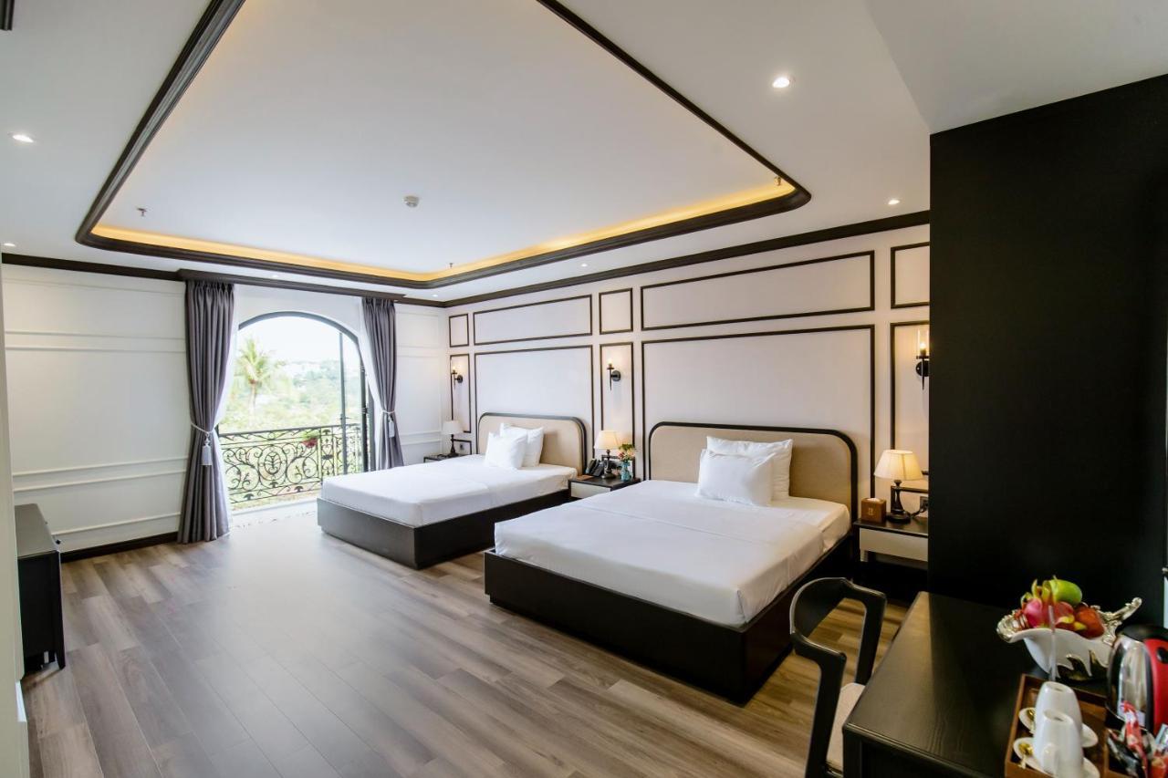 Hotel Khach San Robin Gia Nghĩa Exterior foto