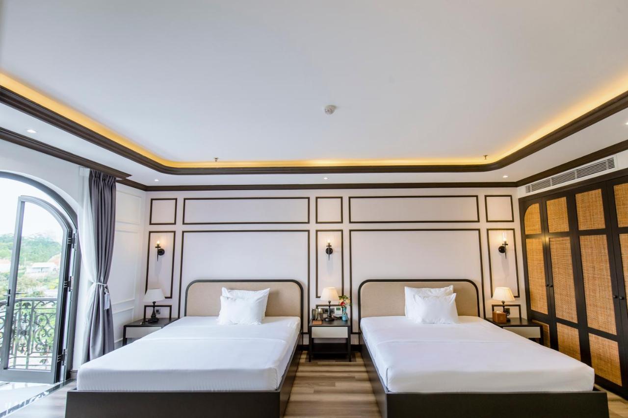 Hotel Khach San Robin Gia Nghĩa Exterior foto
